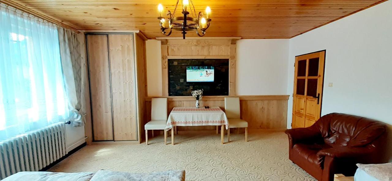 Apartman Astra V Zdiari Bagian luar foto